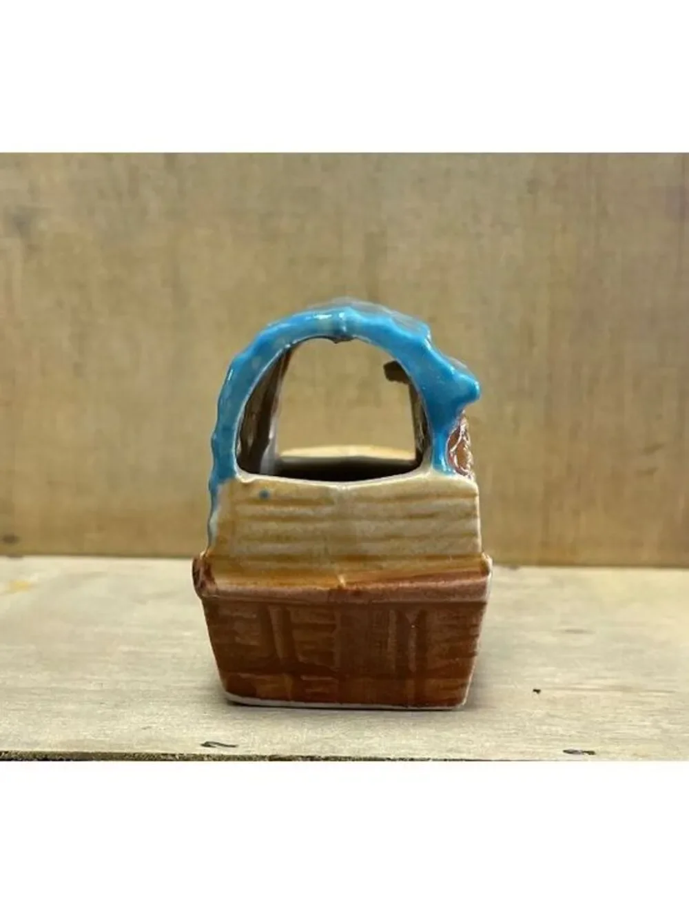 Vintage Hanaki Byzenith Ceramic Aquarium Boat Figurine